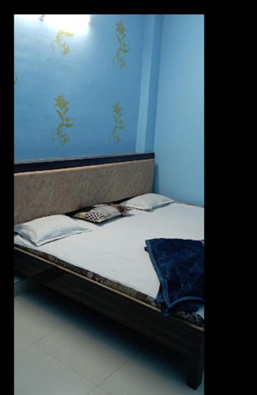 Maa Sharda Inn Hotel Maihar エクステリア 写真